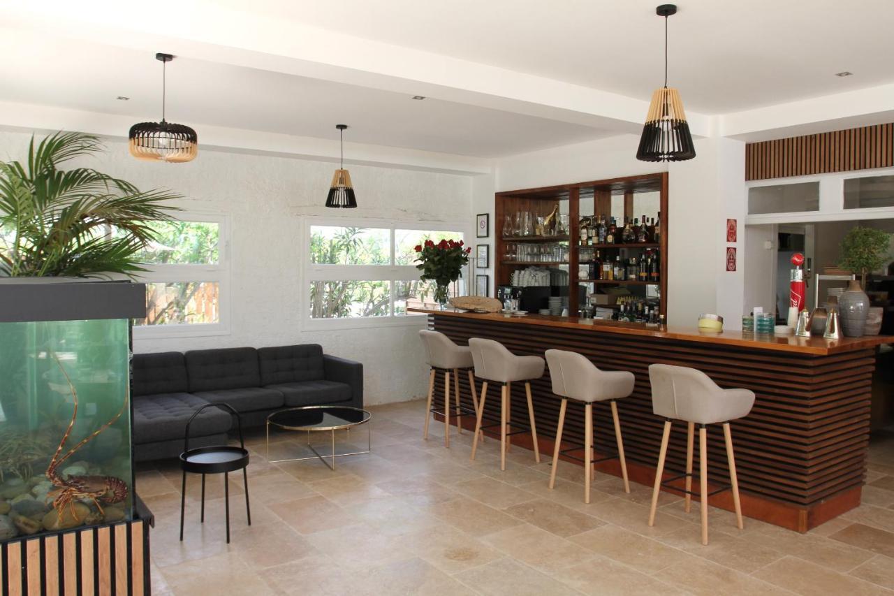 Hotel De La Mer Ιέρ Εξωτερικό φωτογραφία