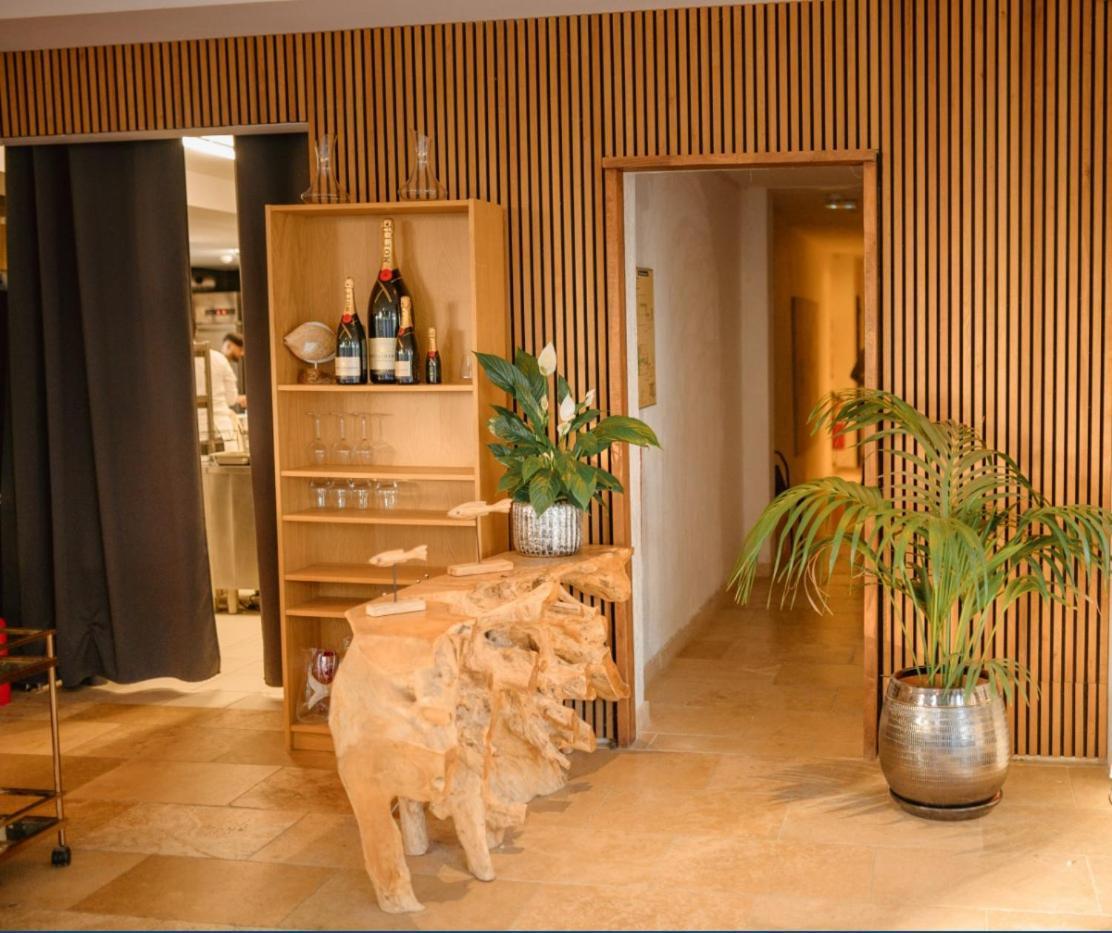 Hotel De La Mer Ιέρ Εξωτερικό φωτογραφία
