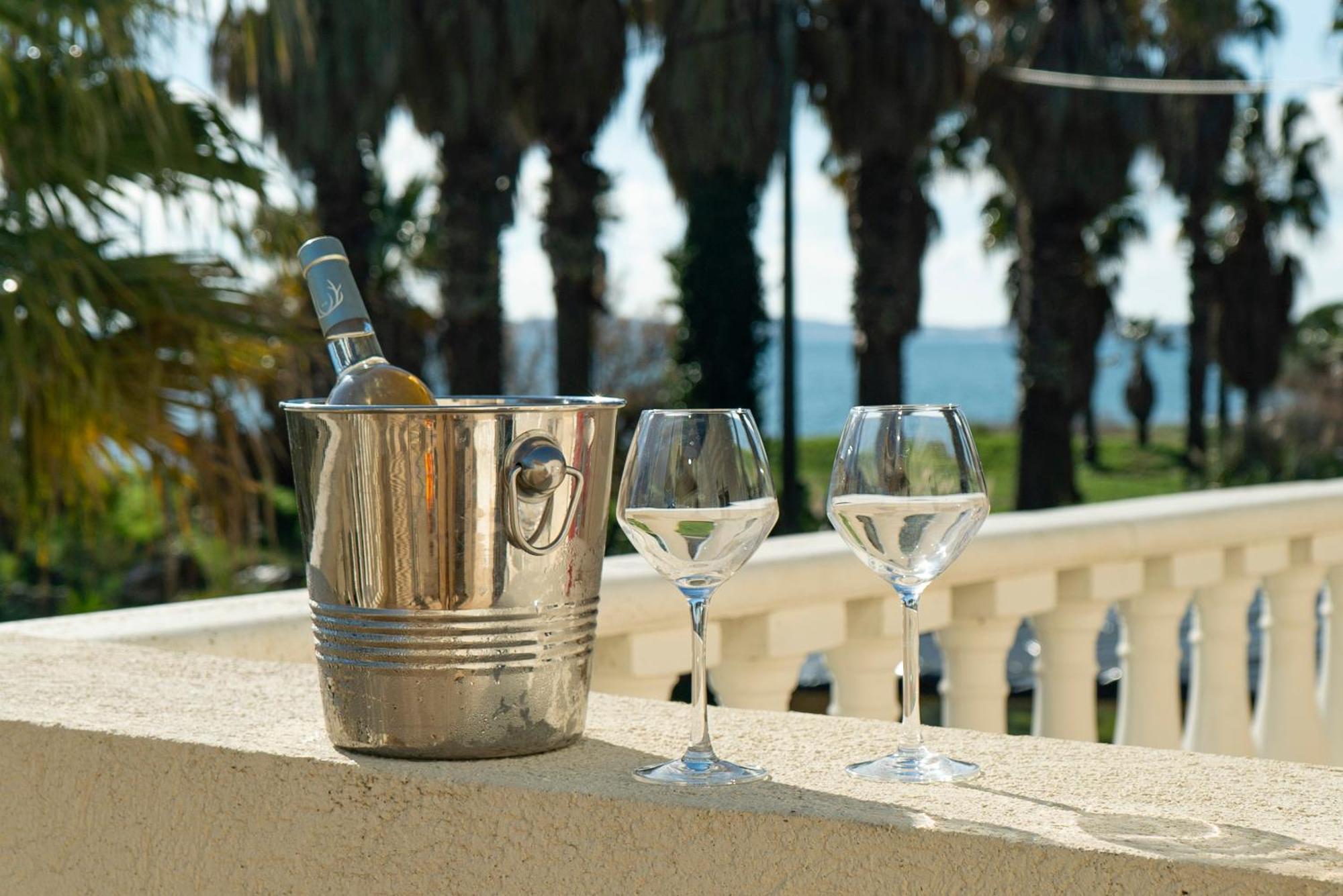 Hotel De La Mer Ιέρ Εξωτερικό φωτογραφία