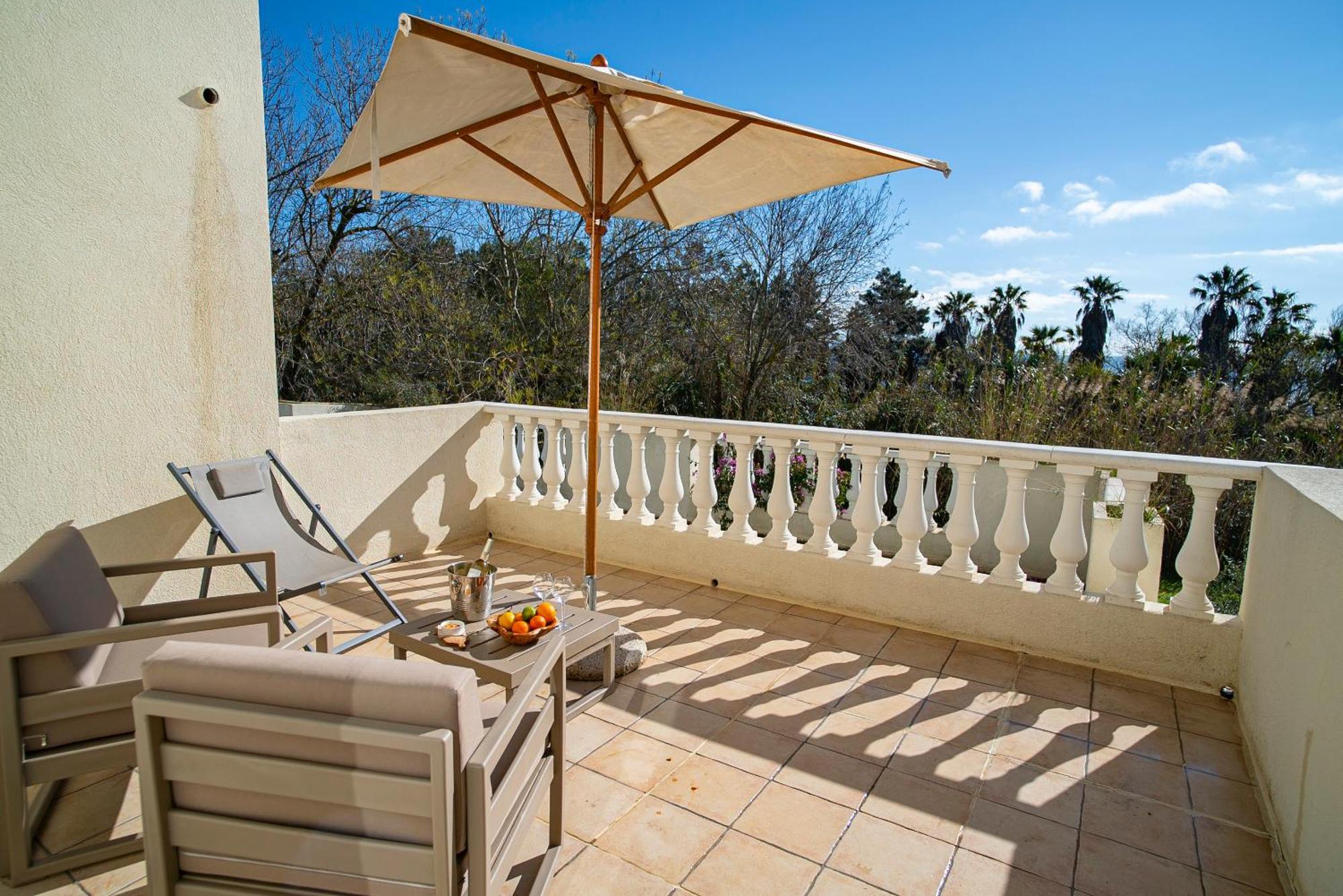 Hotel De La Mer Ιέρ Εξωτερικό φωτογραφία